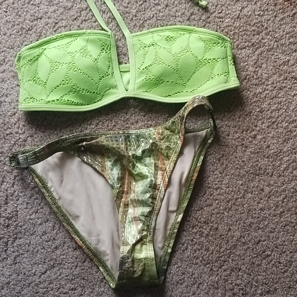 Bundle Bathing suits - Picture 3 of 7